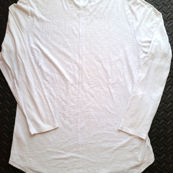 Guess Longline Long Sleeve T-Shirt - Picture 4 of 4